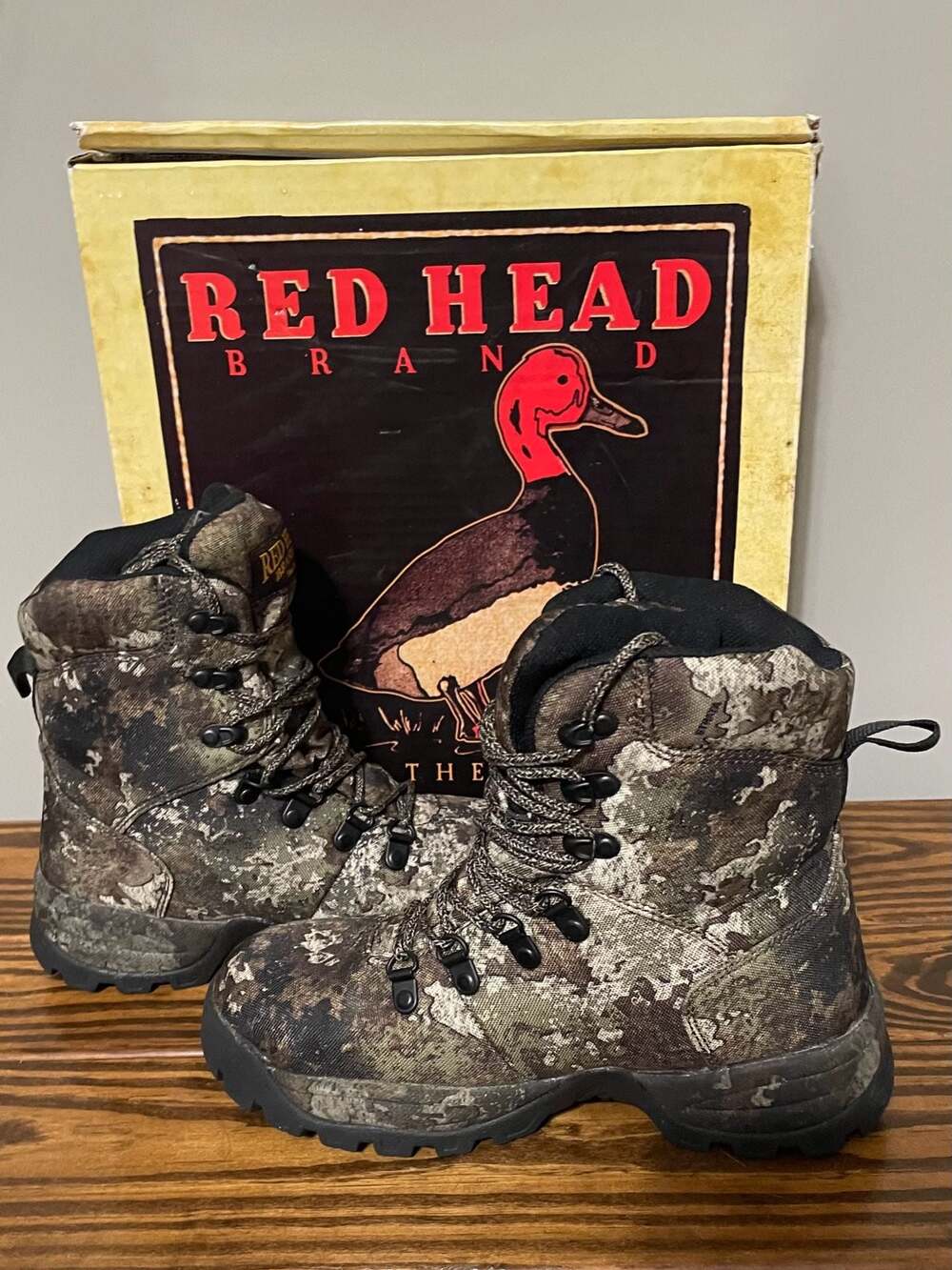 RedHead Youth Hunt 600 Waterproof Insulated Hunting Boots in True Timber Strata